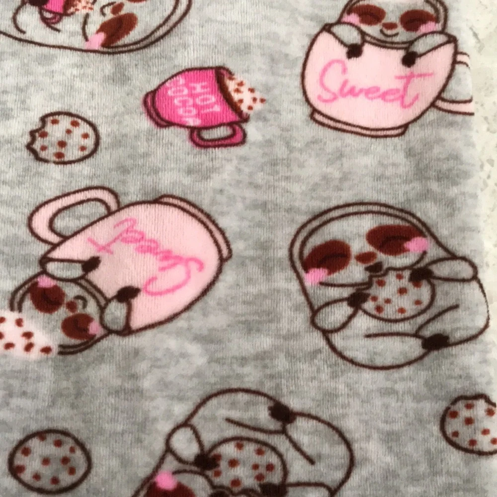 GIRLS - Sleep and Loungewear / Bundle of Five Pieces | M 10-12